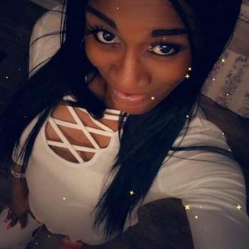 Shai, 38  female escort, Akron