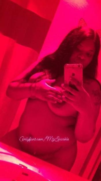 Sparkle, 27  female escort, Akron