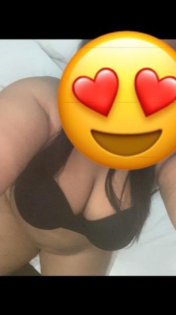 Lucia, 26  female escort, Akron