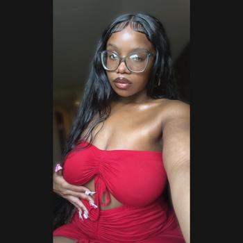 Salome, 22  female escort, Akron