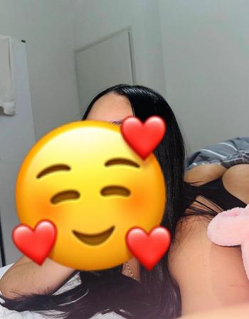 Dani, 21  female escort, Akron
