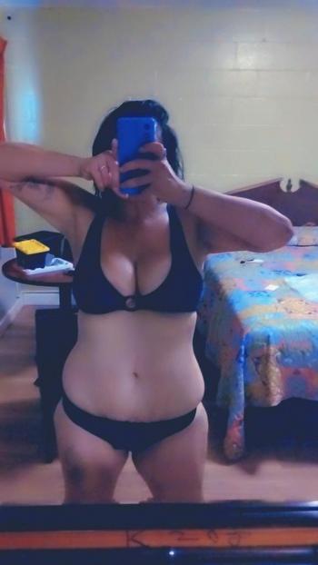 Violet, 36  female escort, Akron